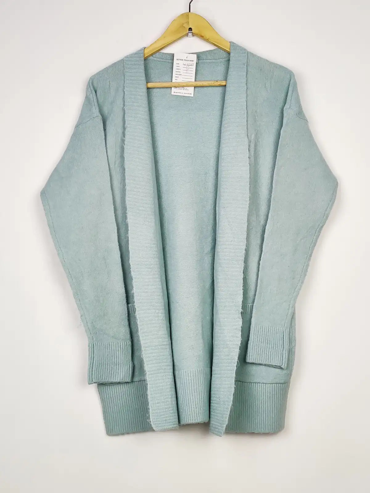 Buy online pre-used pre-loved 100% authentic & Original branded Unknown Brand (LC-5165) available in Pakistan. Top international brands avilable.