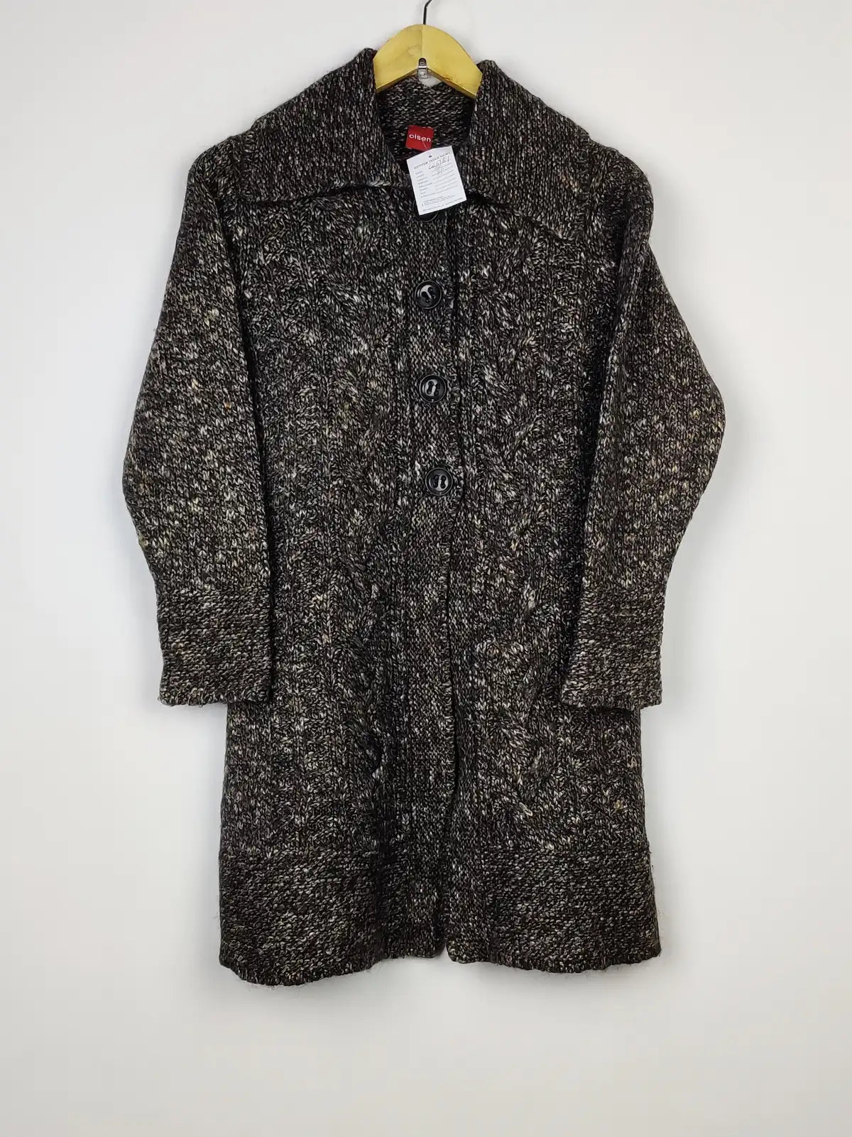 Buy online pre-used pre-loved 100% authentic & Original branded Olsen (LC-5181) available in Pakistan. Top international brands avilable.