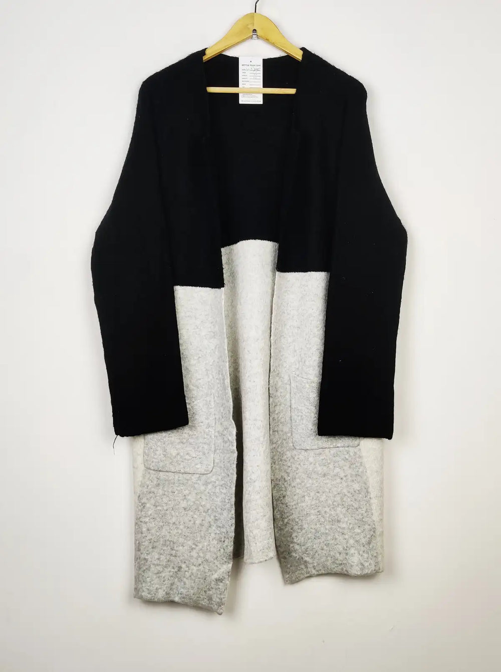 Buy online pre-used pre-loved 100% authentic & Original branded Debenhams (LC-5245) available in Pakistan. Top international brands avilable.