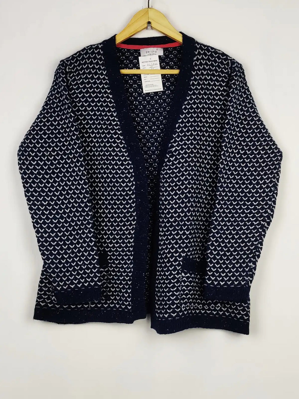 Buy online pre-used pre-loved 100% authentic & Original branded Marks & Spencer (LC-5332) available in Pakistan. Top international brands avilable.