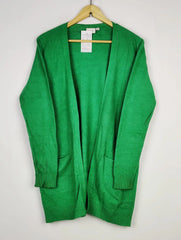 Buy online pre-used pre-loved 100% authentic & Original branded Vila (LC-5348) available in Pakistan. Top international brands avilable.