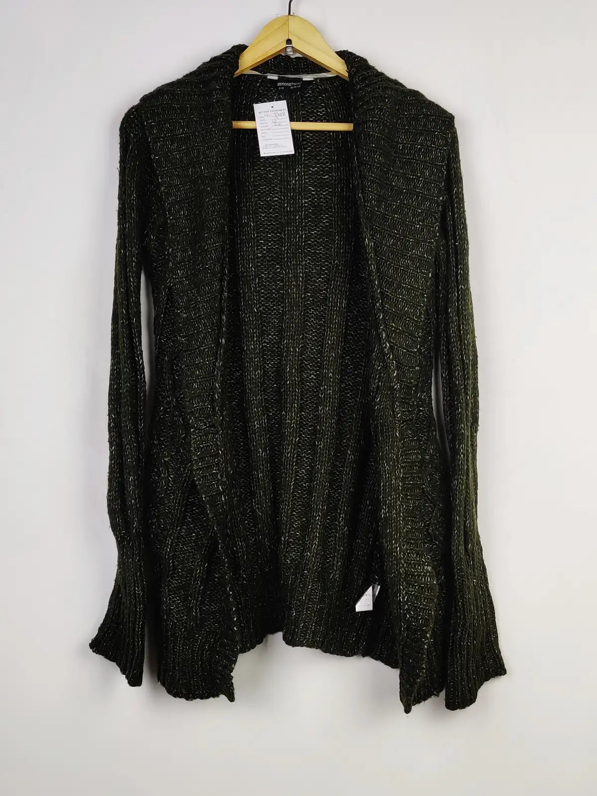 Buy online pre-used pre-loved 100% authentic & Original branded Atmosphere (LC-5408) available in Pakistan. Top international brands avilable.