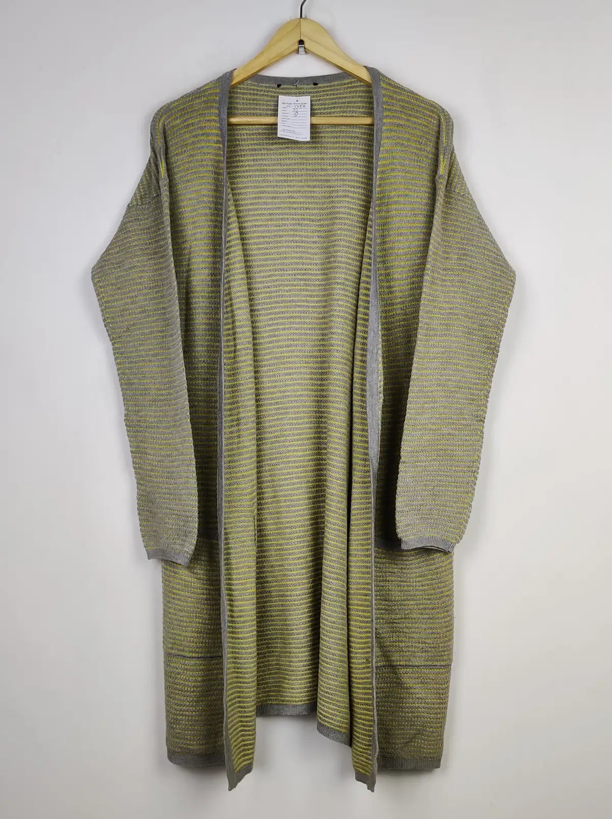Buy online pre-used pre-loved 100% authentic & Original branded Unknown Brand (LC-5458) available in Pakistan. Top international brands avilable.