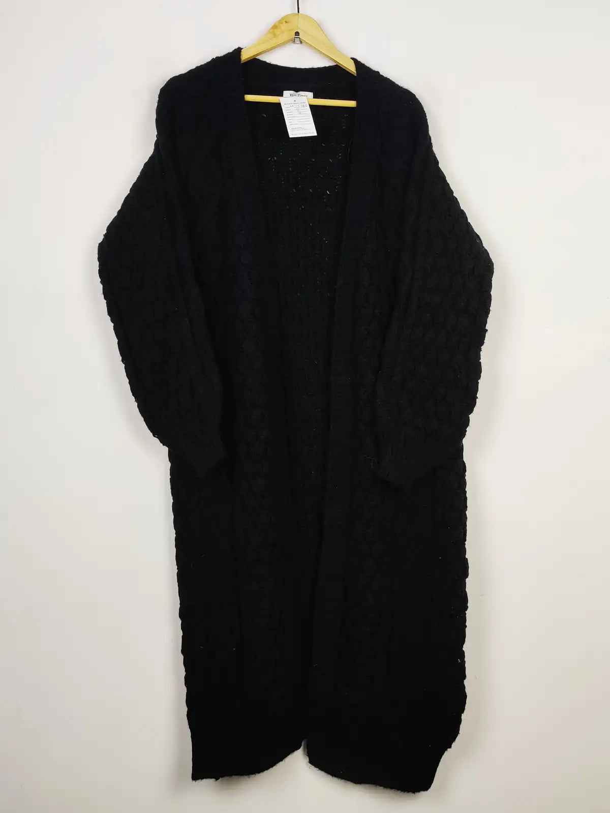 Buy online pre-used pre-loved 100% authentic & Original branded Wild Flower (LC-5463) available in Pakistan. Top international brands avilable.