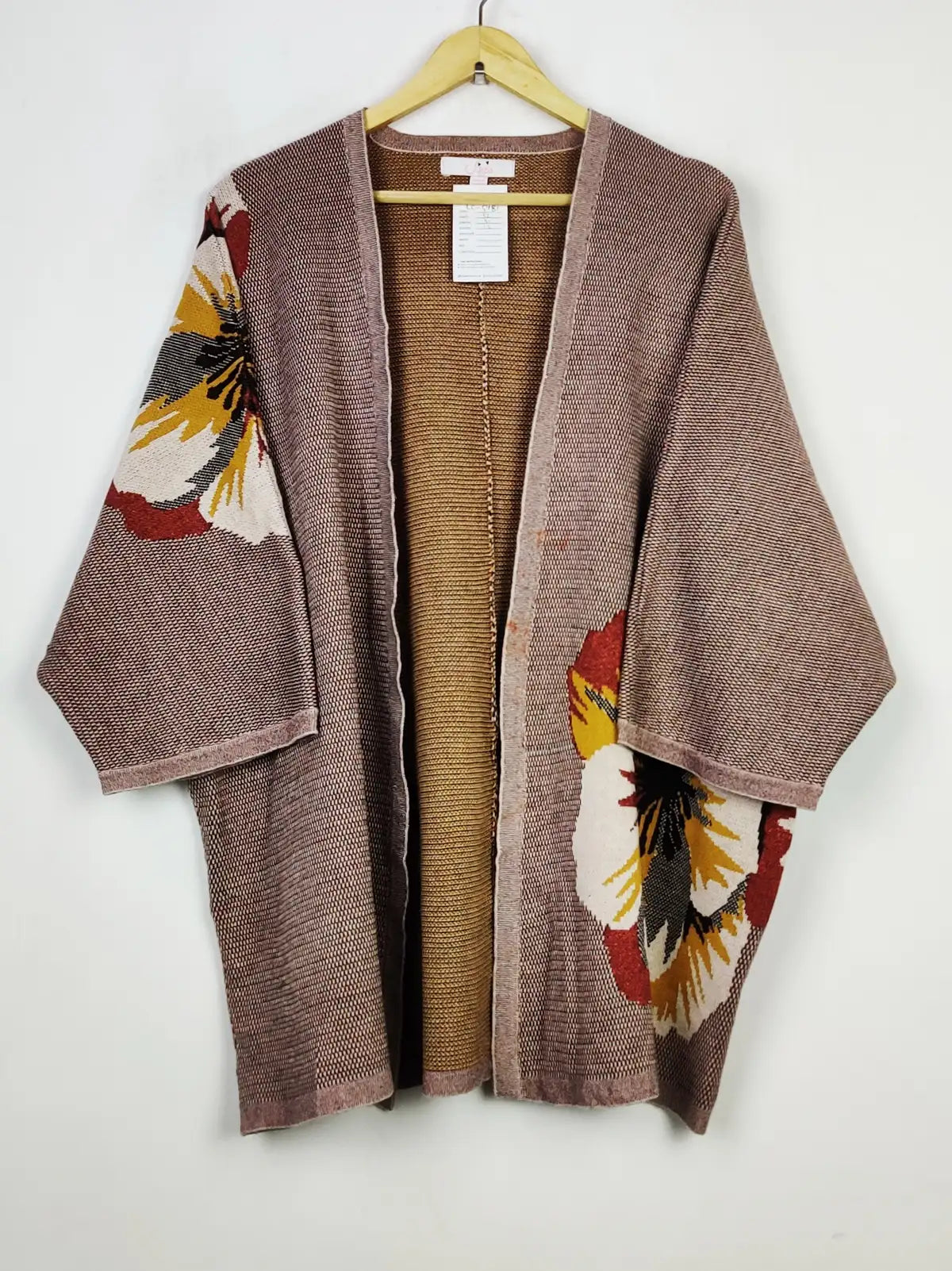 Buy online pre-used pre-loved 100% authentic & Original branded Julipa (LC-5481) available in Pakistan. Top international brands avilable.