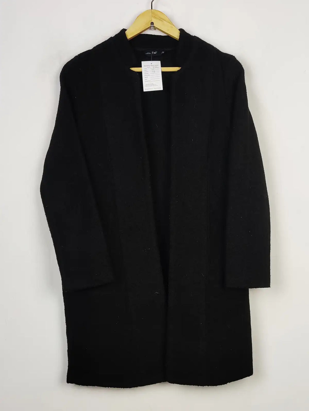 Buy online pre-used pre-loved 100% authentic & Original branded F&F (LC-5492) available in Pakistan. Top international brands avilable.