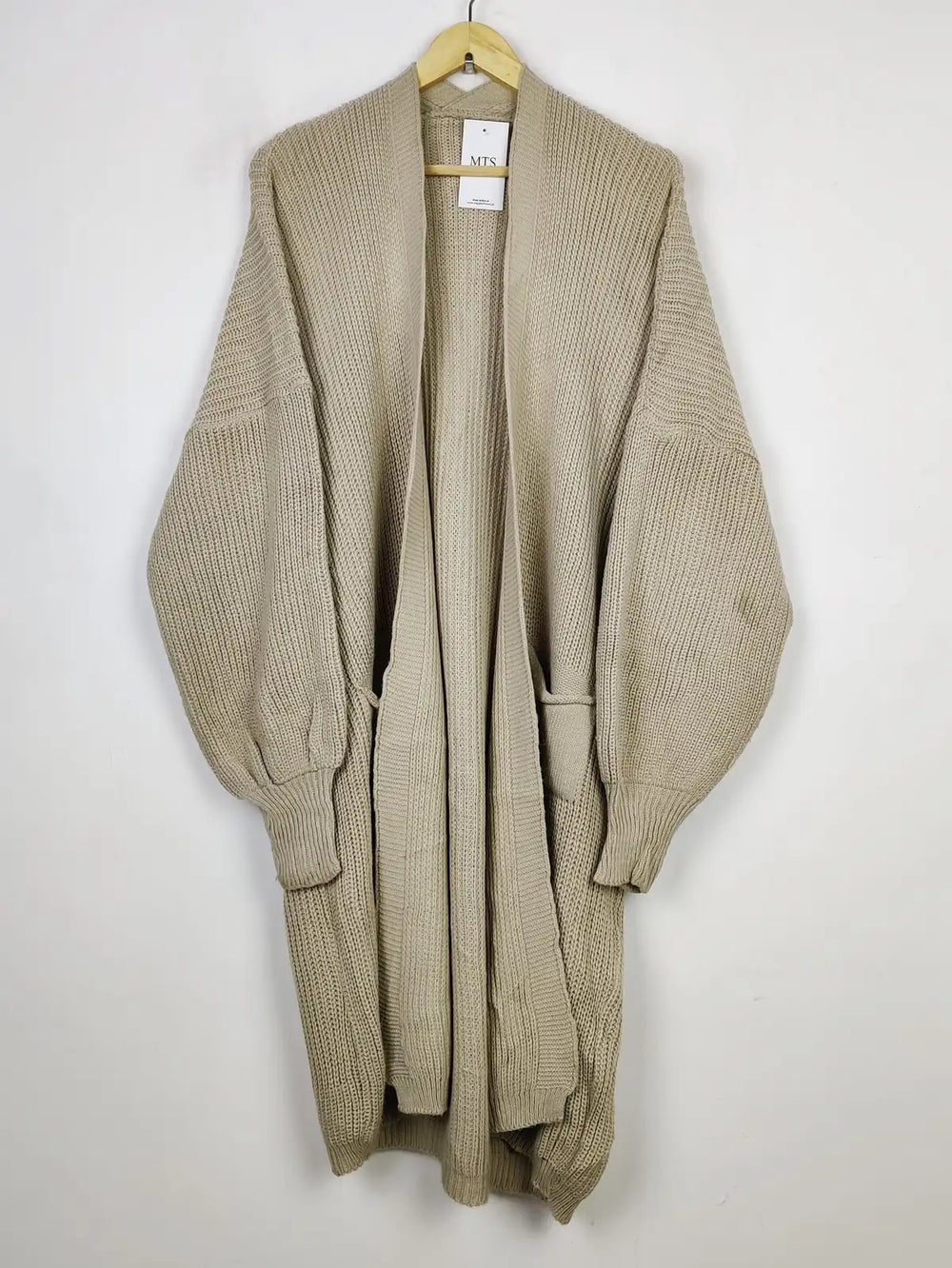 Buy online pre-used pre-loved 100% authentic & Original branded Unknown Brand (LC-5500) available in Pakistan. Top international brands avilable.