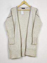 Buy online pre-used pre-loved 100% authentic & Original branded Mint Velvet (LC-5505) available in Pakistan. Top international brands avilable.