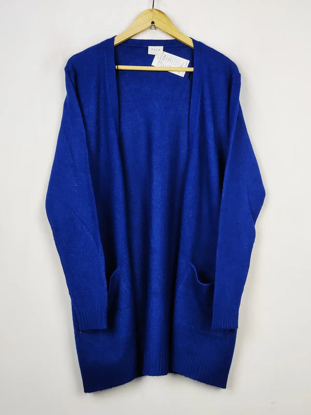 Buy online pre-used pre-loved 100% authentic & Original branded Vila (LC-5506) available in Pakistan. Top international brands avilable.