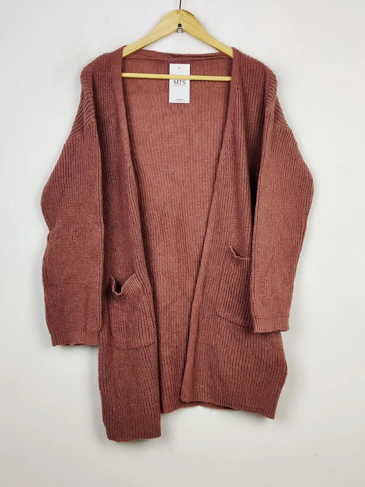 Buy online pre-used pre-loved 100% authentic & Original branded Shein (LC-5510) available in Pakistan. Top international brands avilable.