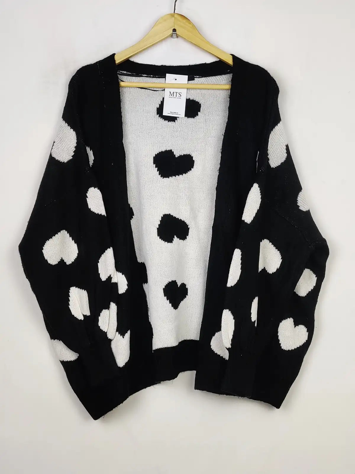 Buy online pre-used pre-loved 100% authentic & Original branded George (LC-5515) available in Pakistan. Top international brands avilable.