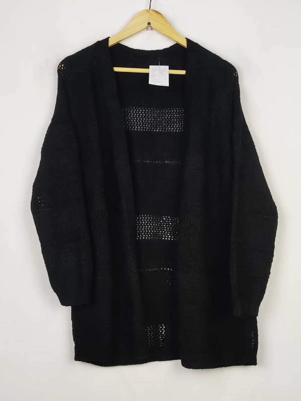 Buy online pre-used pre-loved 100% authentic & Original branded Unknown Brand (LC-5530) available in Pakistan. Top international brands avilable.