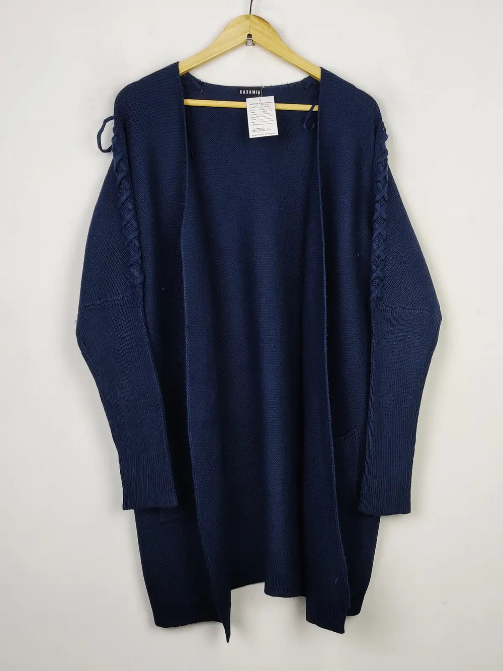 Buy online pre-used pre-loved 100% authentic & Original branded Casamia (LC-5531) available in Pakistan. Top international brands avilable.