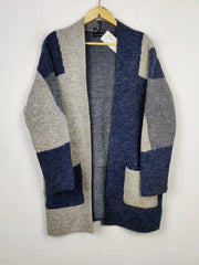 Buy online pre-used pre-loved 100% authentic & Original branded Just Elegance (LC-5546) available in Pakistan. Top international brands avilable.