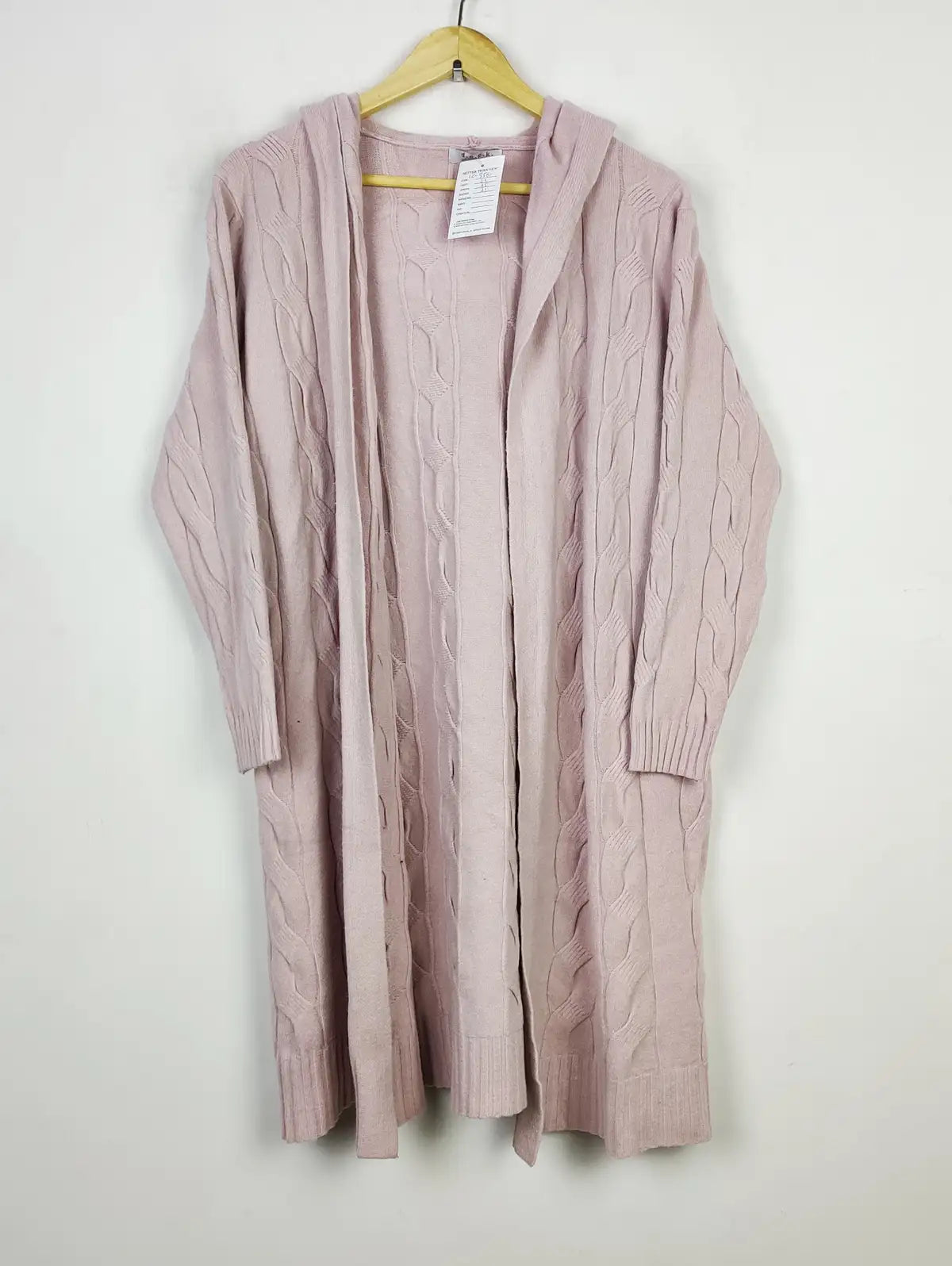 Buy online pre-used pre-loved 100% authentic & Original branded Decollage (LC-5561) available in Pakistan. Top international brands avilable.