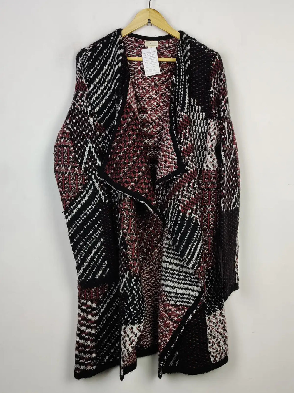 Buy online pre-used pre-loved 100% authentic & Original branded Caslon (LC-5570) available in Pakistan. Top international brands avilable.