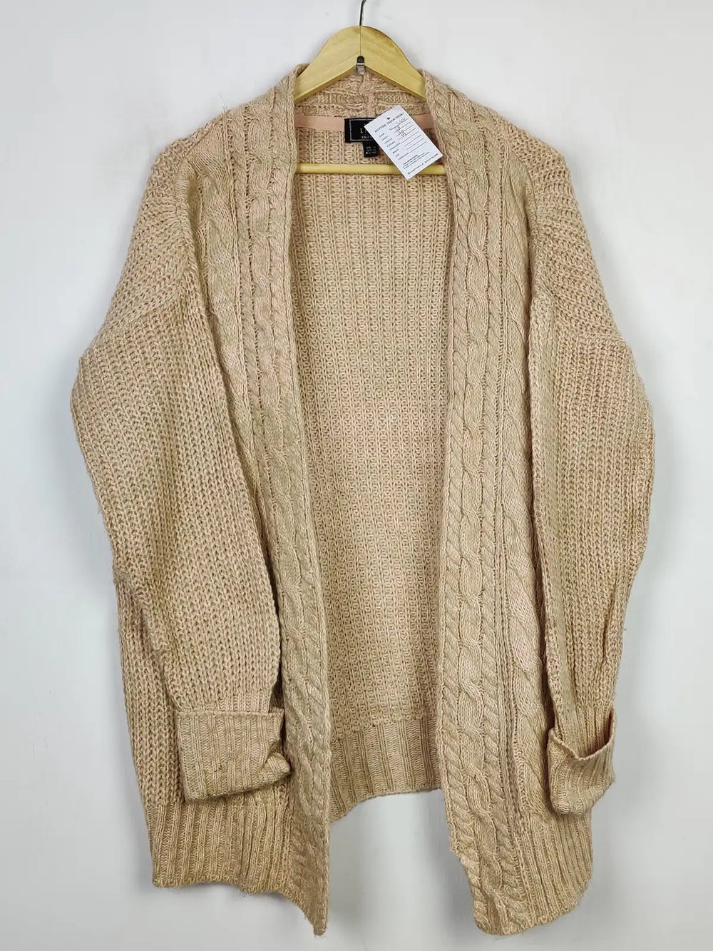 Buy online pre-used pre-loved 100% authentic & Original branded Lipsy London (LC-5591) available in Pakistan. Top international brands avilable.