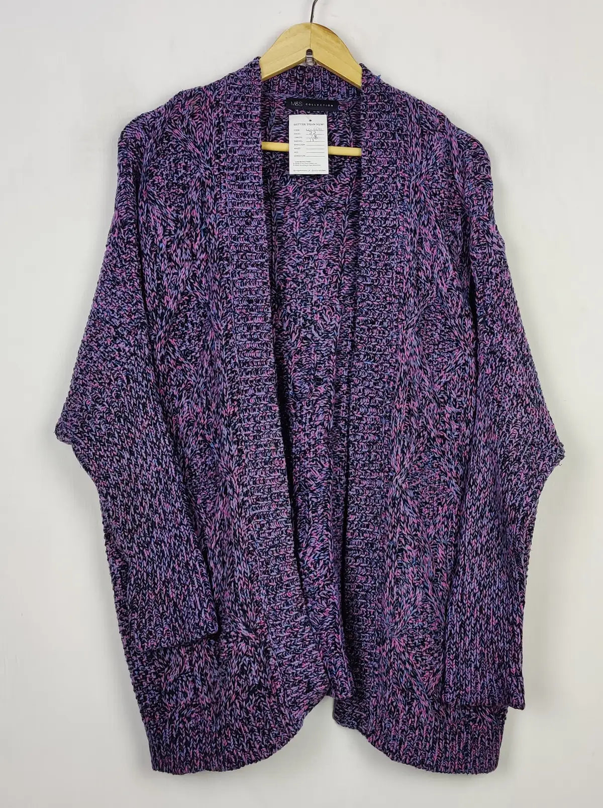 Buy online pre-used pre-loved 100% authentic & Original branded Marks & Spencer (LC-5592) available in Pakistan. Top international brands avilable.