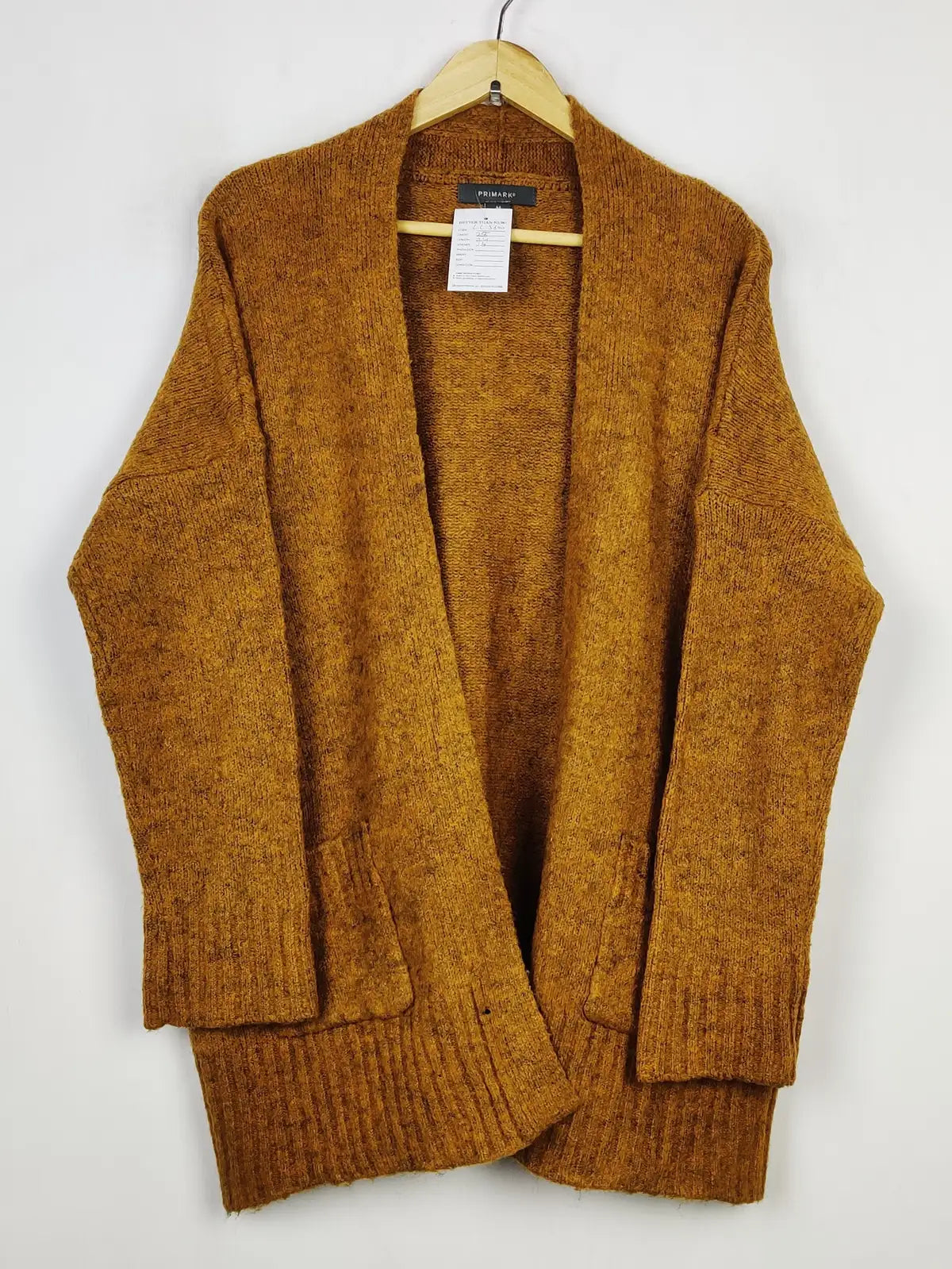 Buy online pre-used pre-loved 100% authentic & Original branded Primark (LC-5600) available in Pakistan. Top international brands avilable.