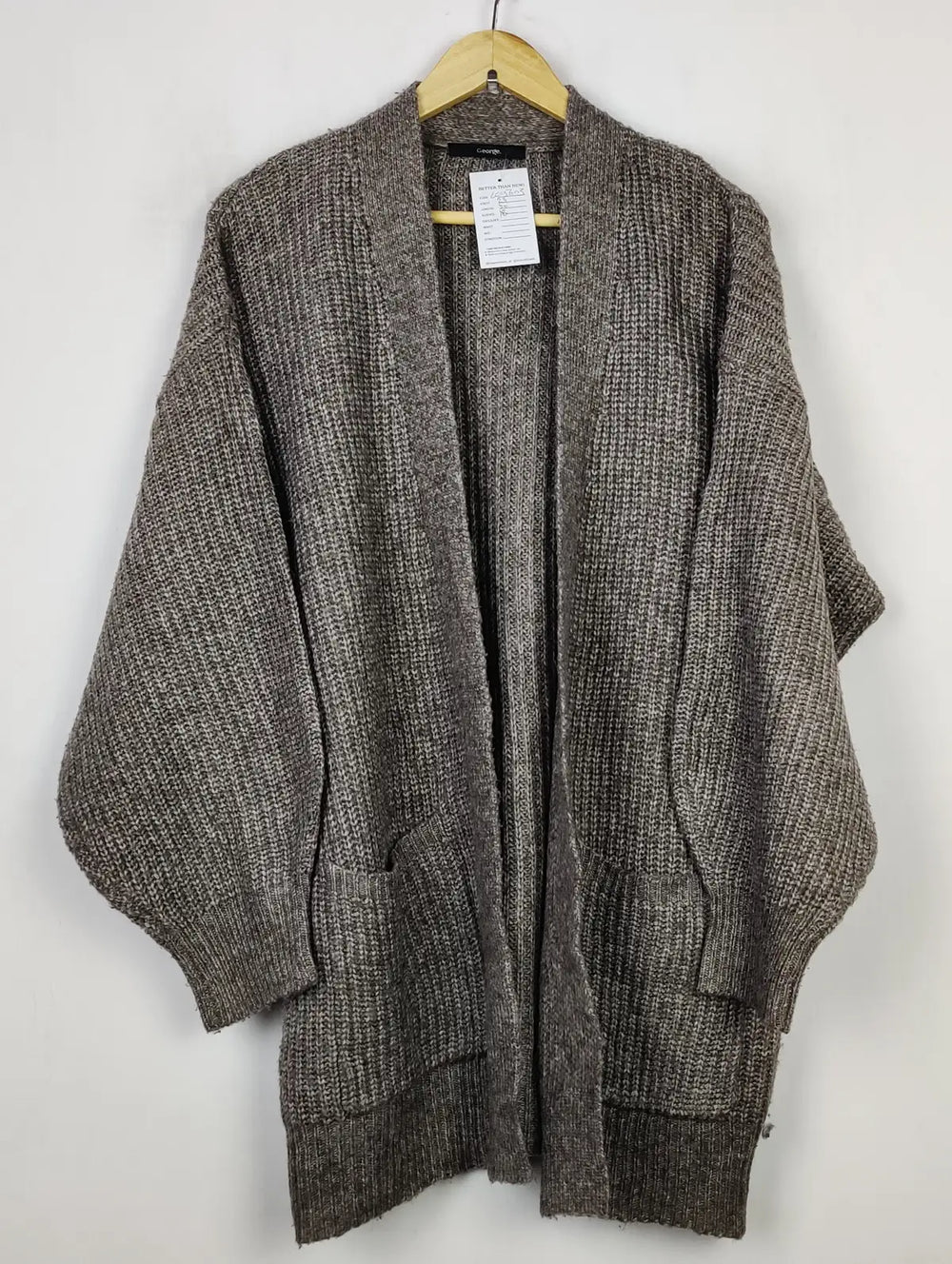 Buy online pre-used pre-loved 100% authentic & Original branded George (LC-5603) available in Pakistan. Top international brands avilable.