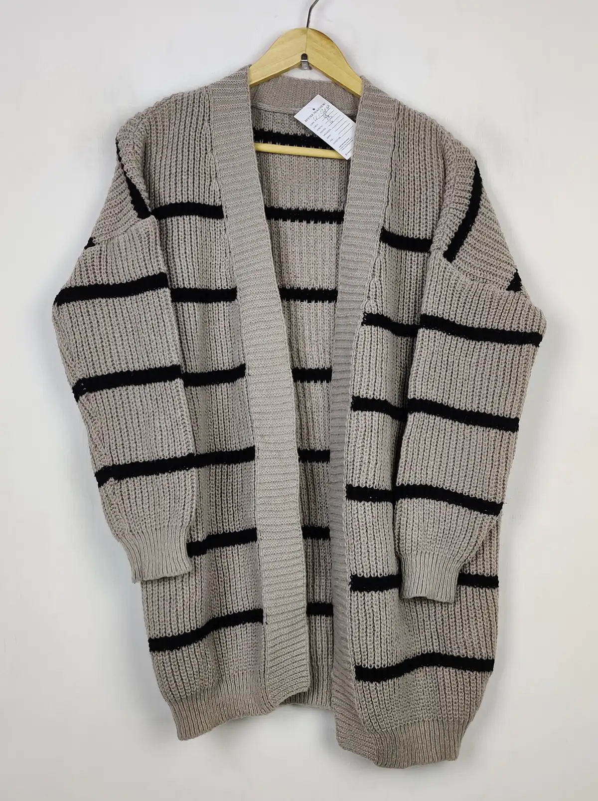 Buy online pre-used pre-loved 100% authentic & Original branded Shein (LC-5642) available in Pakistan. Top international brands avilable.