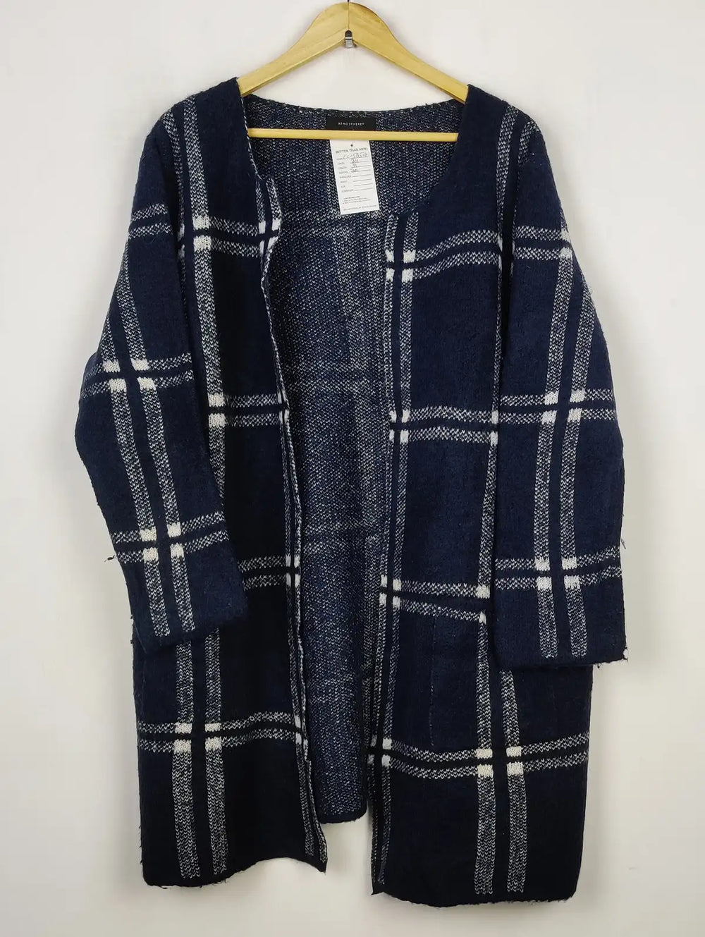 Buy online pre-used pre-loved 100% authentic & Original branded Atmosphere (LC-5659) available in Pakistan. Top international brands avilable.