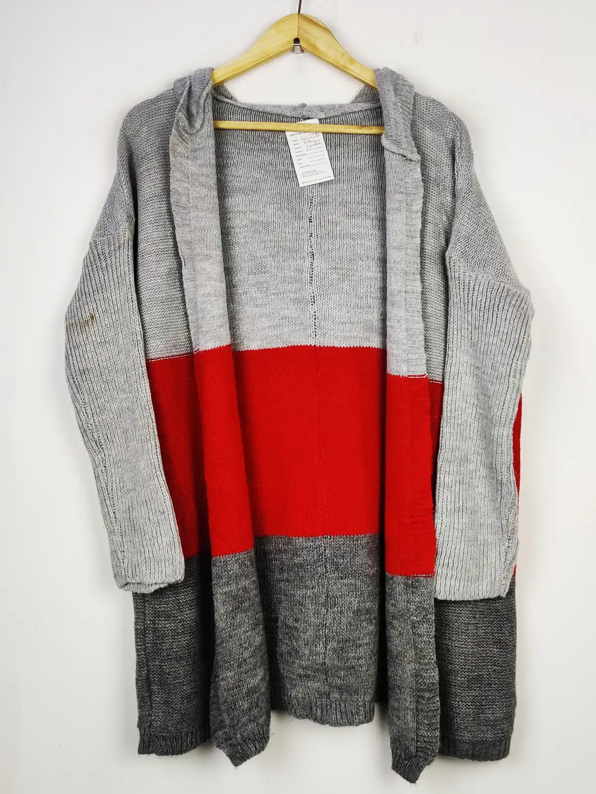 Buy online pre-used pre-loved 100% authentic & Original branded Unknown Brand (LC-5983) available in Pakistan. Top international brands avilable.