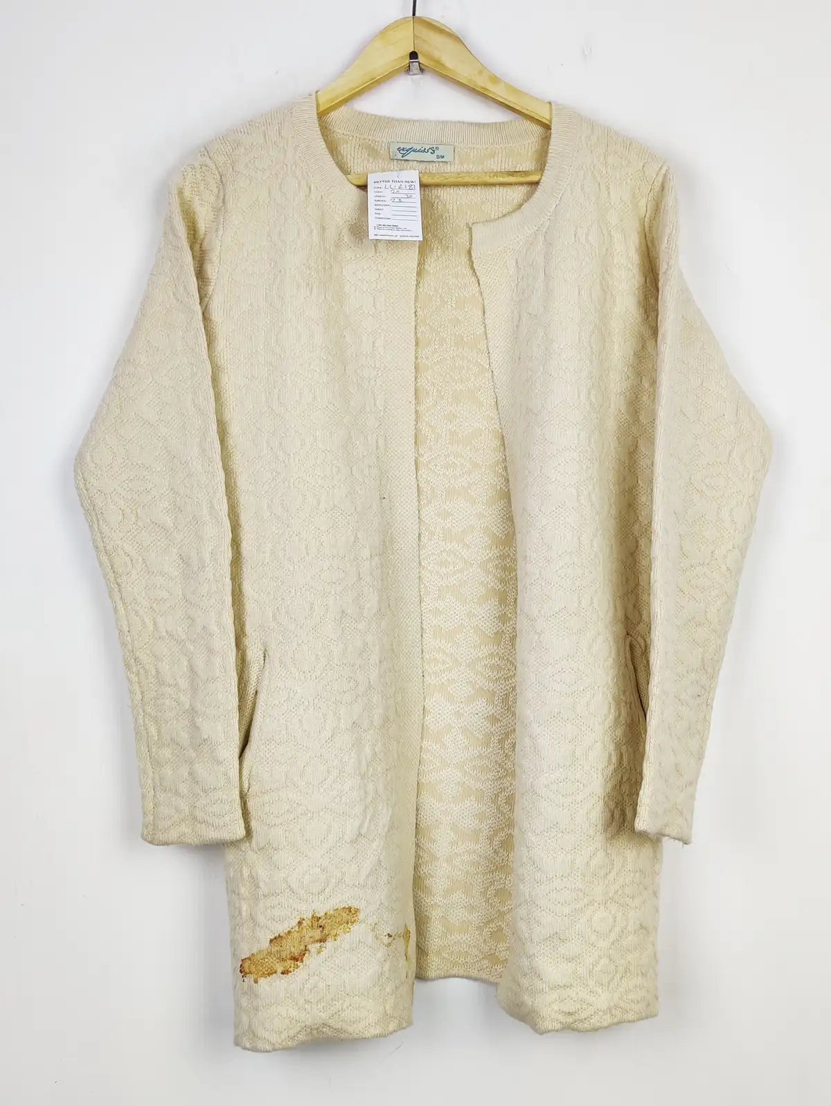 Buy online pre-used pre-loved 100% authentic & Original branded Exguiss (LC-6187) available in Pakistan. Top international brands avilable.