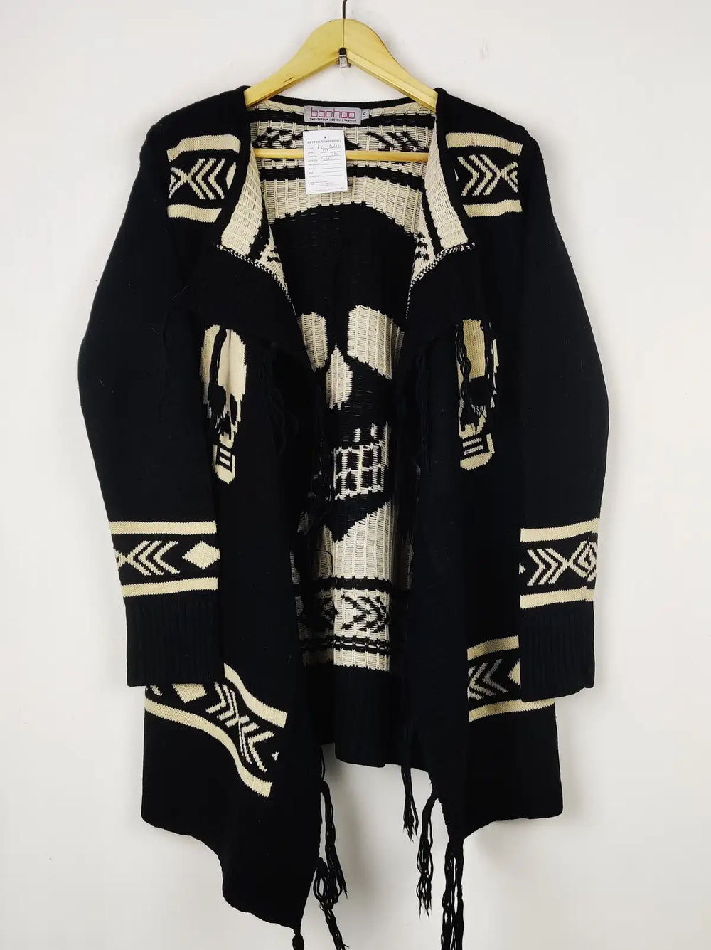 Buy online pre-used pre-loved 100% authentic & Original branded Boohoo (LC-6214) available in Pakistan. Top international brands avilable.