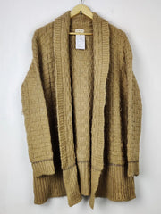 Buy online pre-used pre-loved 100% authentic & Original branded Firth (LC-6263) available in Pakistan. Top international brands avilable.