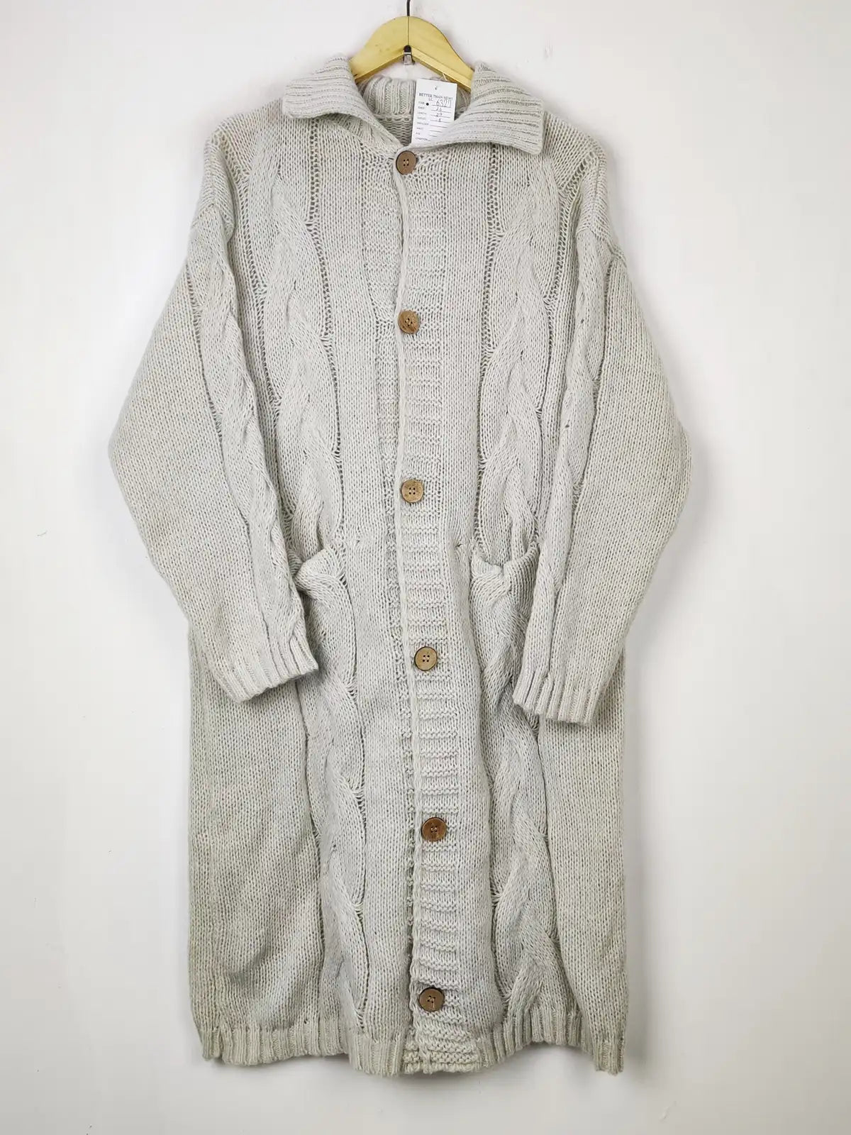 Buy online pre-used pre-loved 100% authentic & Original branded Unknown Brand (LC-6327) available in Pakistan. Top international brands avilable.