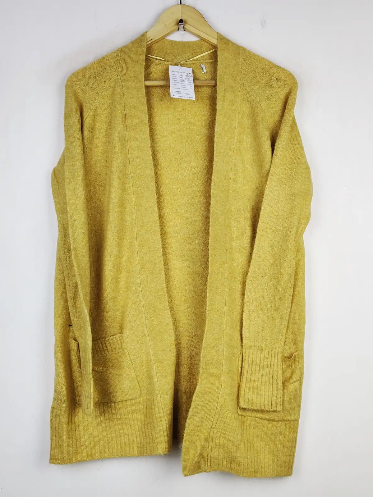 Buy online pre-used pre-loved 100% authentic & Original branded Unknown Brand (LC-6456) available in Pakistan. Top international brands avilable.