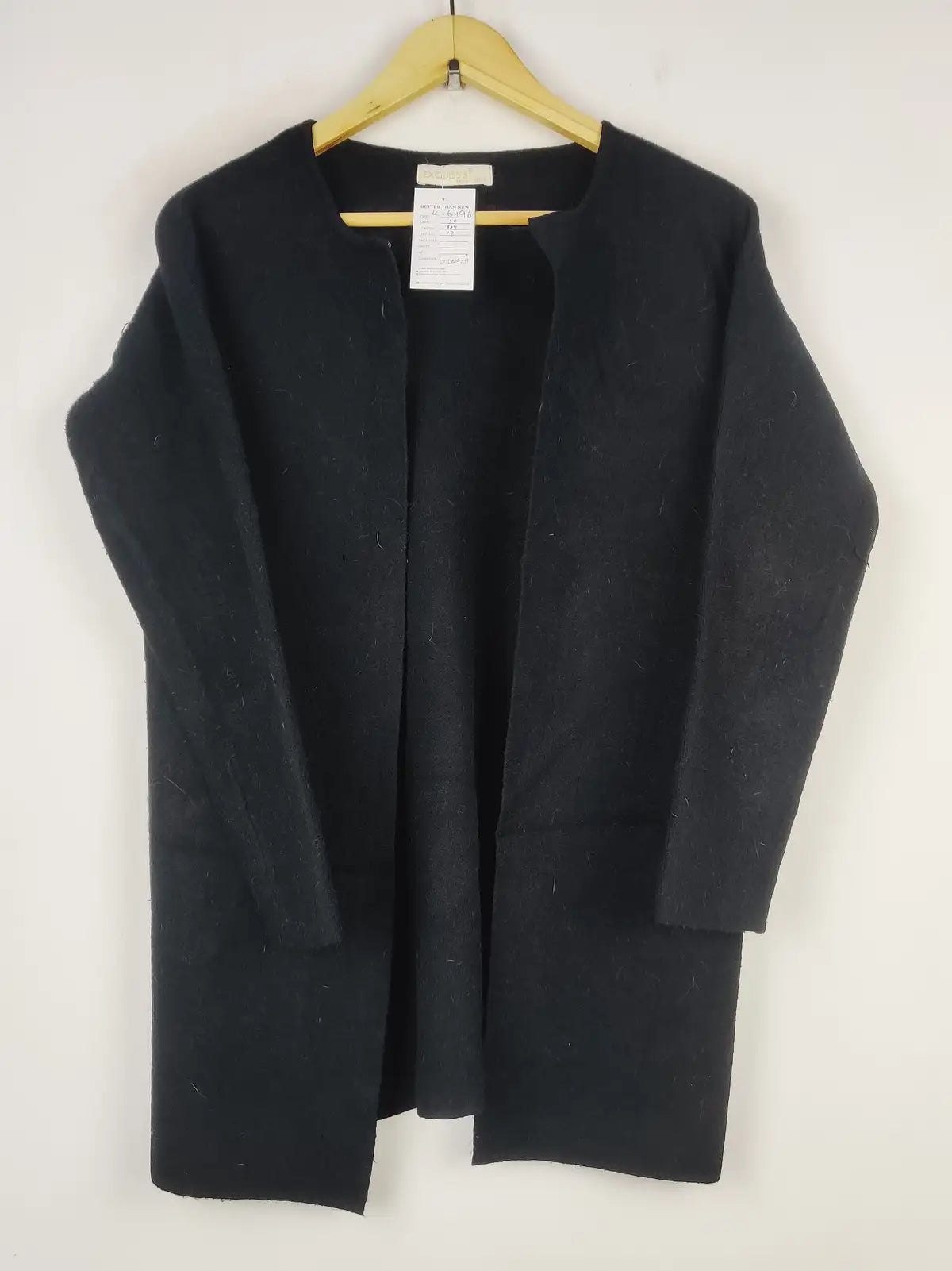Buy online pre-used pre-loved 100% authentic & Original branded Exquiss (LC-6496) available in Pakistan. Top international brands avilable.