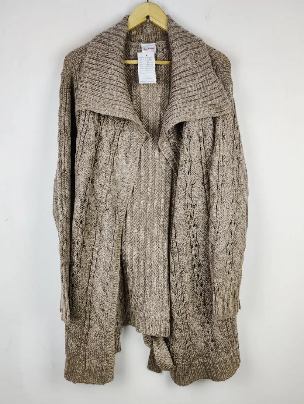 Buy online pre-used pre-loved 100% authentic & Original branded Casual Comfort (LC-6550) available in Pakistan. Top international brands avilable.