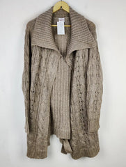 Buy online pre-used pre-loved 100% authentic & Original branded Casual Comfort (LC-6550) available in Pakistan. Top international brands avilable.