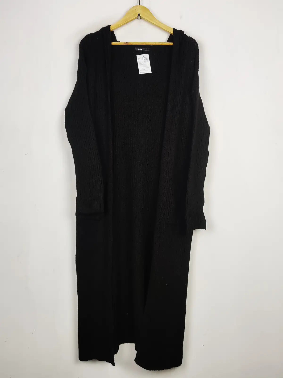 Buy online pre-used pre-loved 100% authentic & Original branded Shein (LC-6585) available in Pakistan. Top international brands avilable.