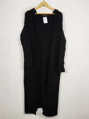 Buy online pre-used pre-loved 100% authentic & Original branded Shein (LC-6585) available in Pakistan. Top international brands avilable.