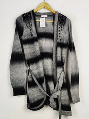 Buy online pre-used pre-loved 100% authentic & Original branded Matthew Williamson (LC-6627) available in Pakistan. Top international brands avilable.