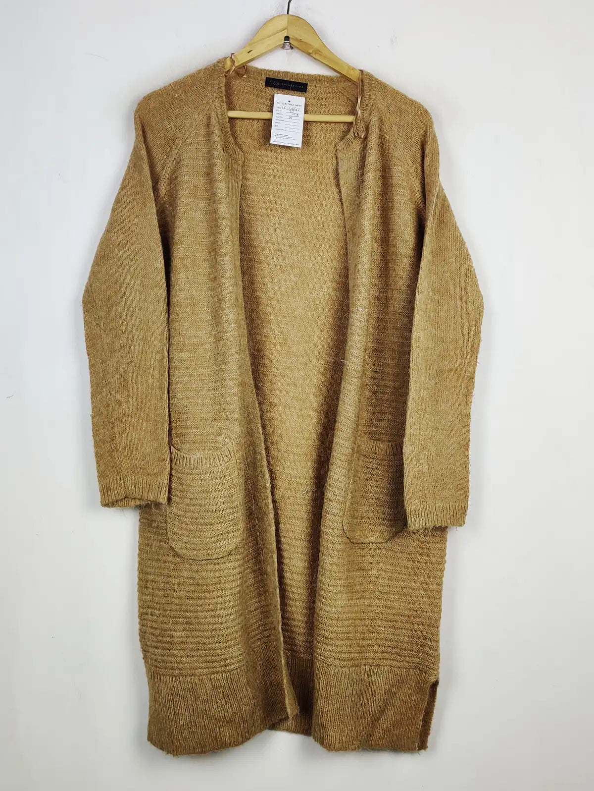 Buy online pre-used pre-loved 100% authentic & Original branded Marks & Spencer (LC-6647) available in Pakistan. Top international brands avilable.