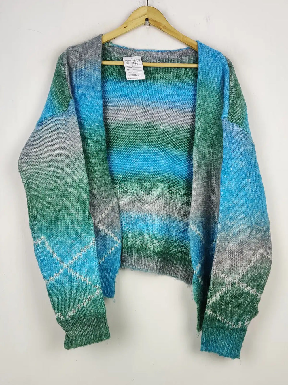 Buy online pre-used pre-loved 100% authentic & Original branded Unknown Brand (LC-6737) available in Pakistan. Top international brands avilable.