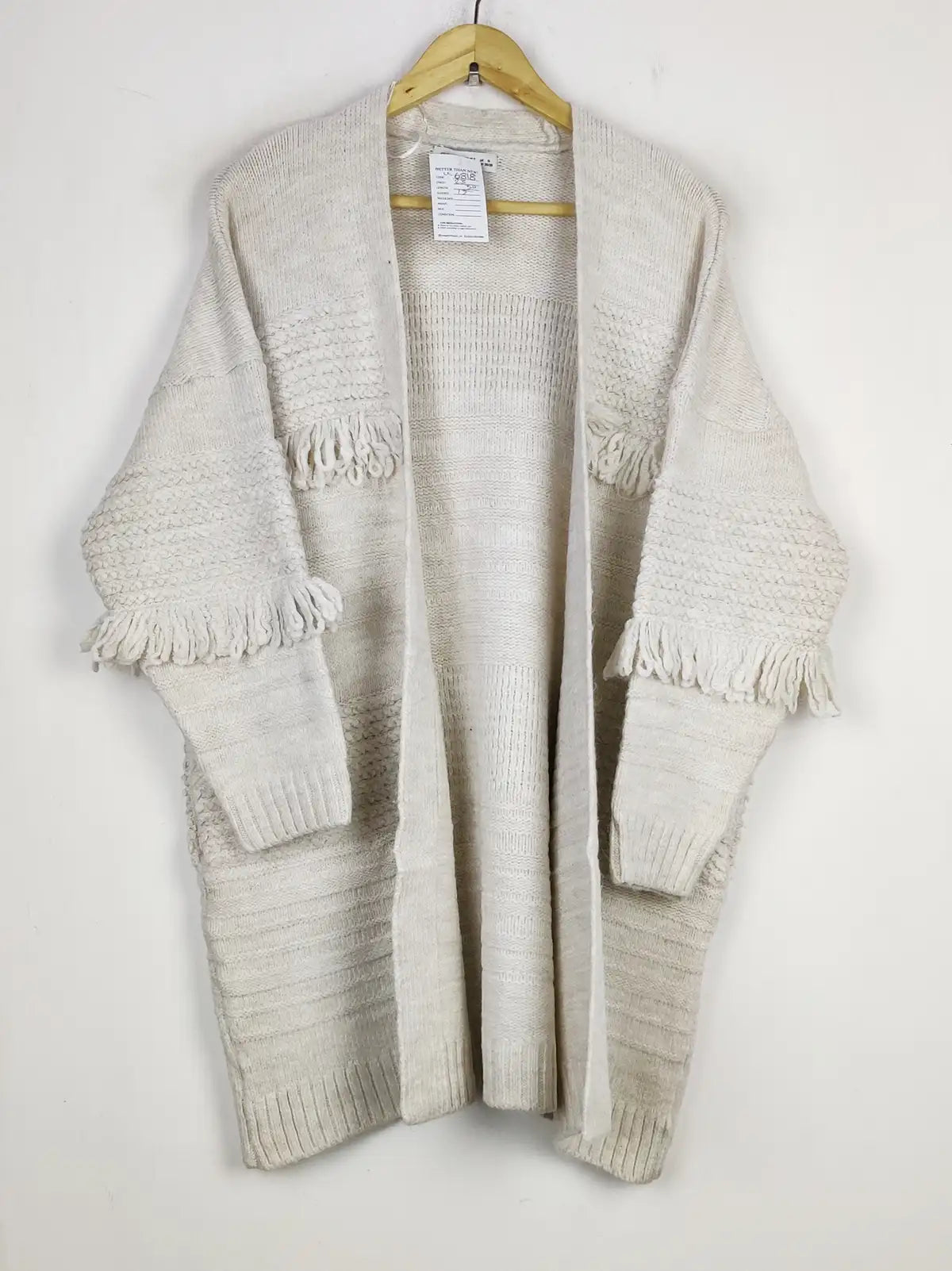 Buy online pre-used pre-loved 100% authentic & Original branded Gallery (LC-6818) available in Pakistan. Top international brands avilable.