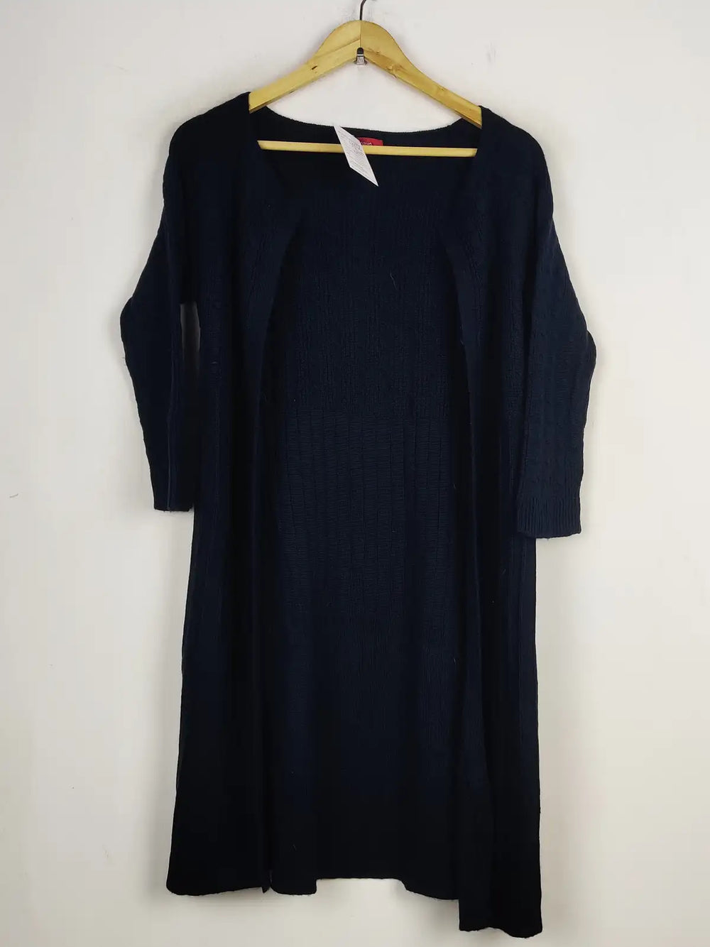 Buy online pre-used pre-loved 100% authentic & Original branded Monsoon (LC-6856) available in Pakistan. Top international brands avilable.