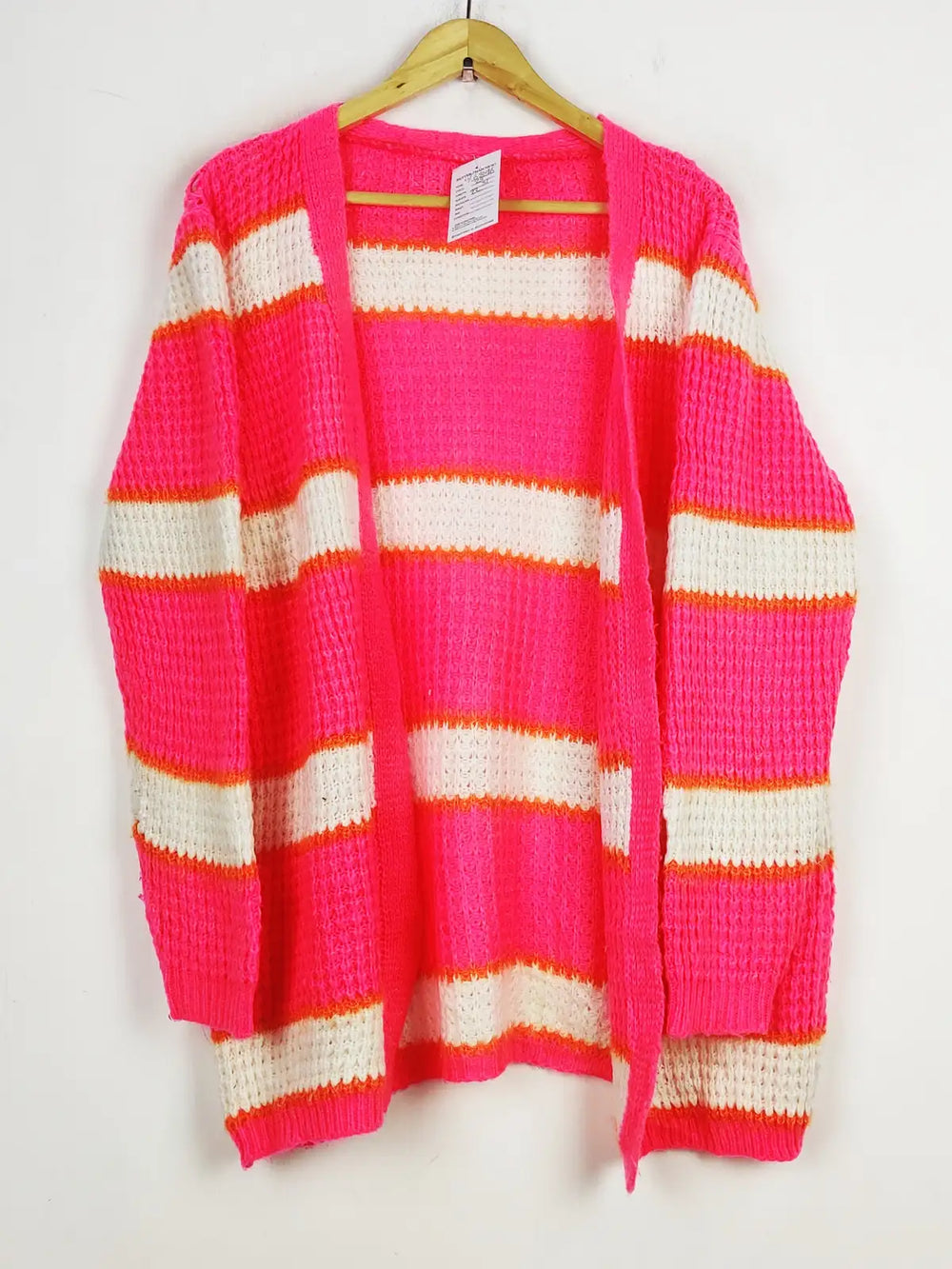 Buy online pre-used pre-loved 100% authentic & Original branded Unknown Brand (LC-6896) available in Pakistan. Top international brands avilable.