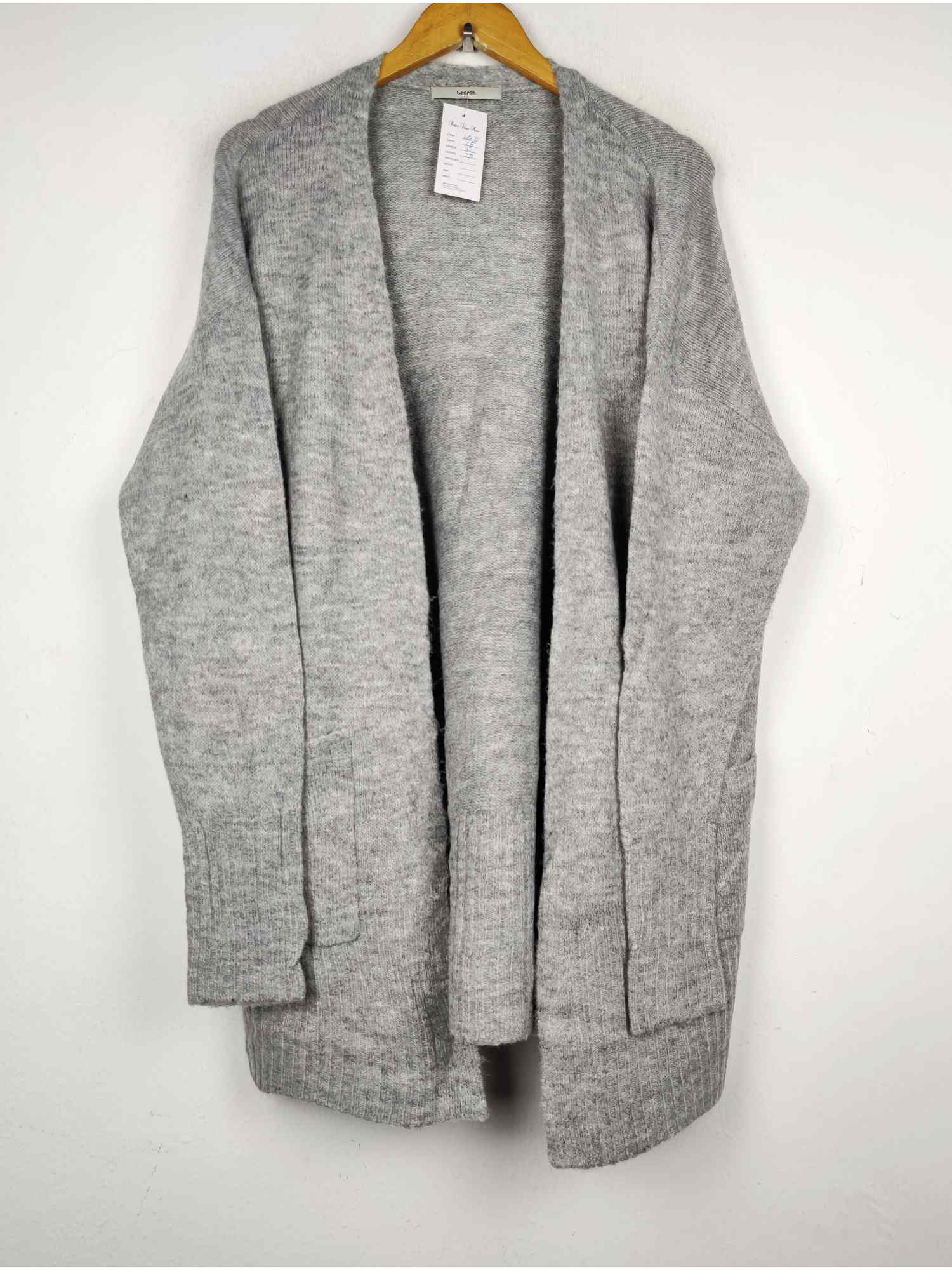 Buy online preused preloved 100 authentic & Original branded