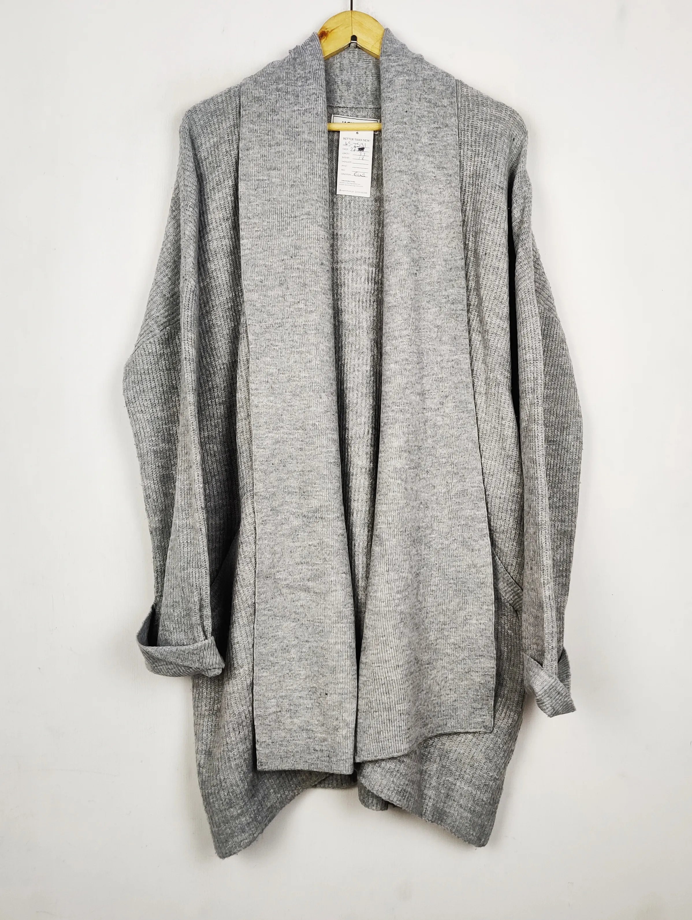 Buy online pre-used pre-loved 100% authentic & Original branded Jack Wills (LC-7531) available in Pakistan. Top international brands avilable.