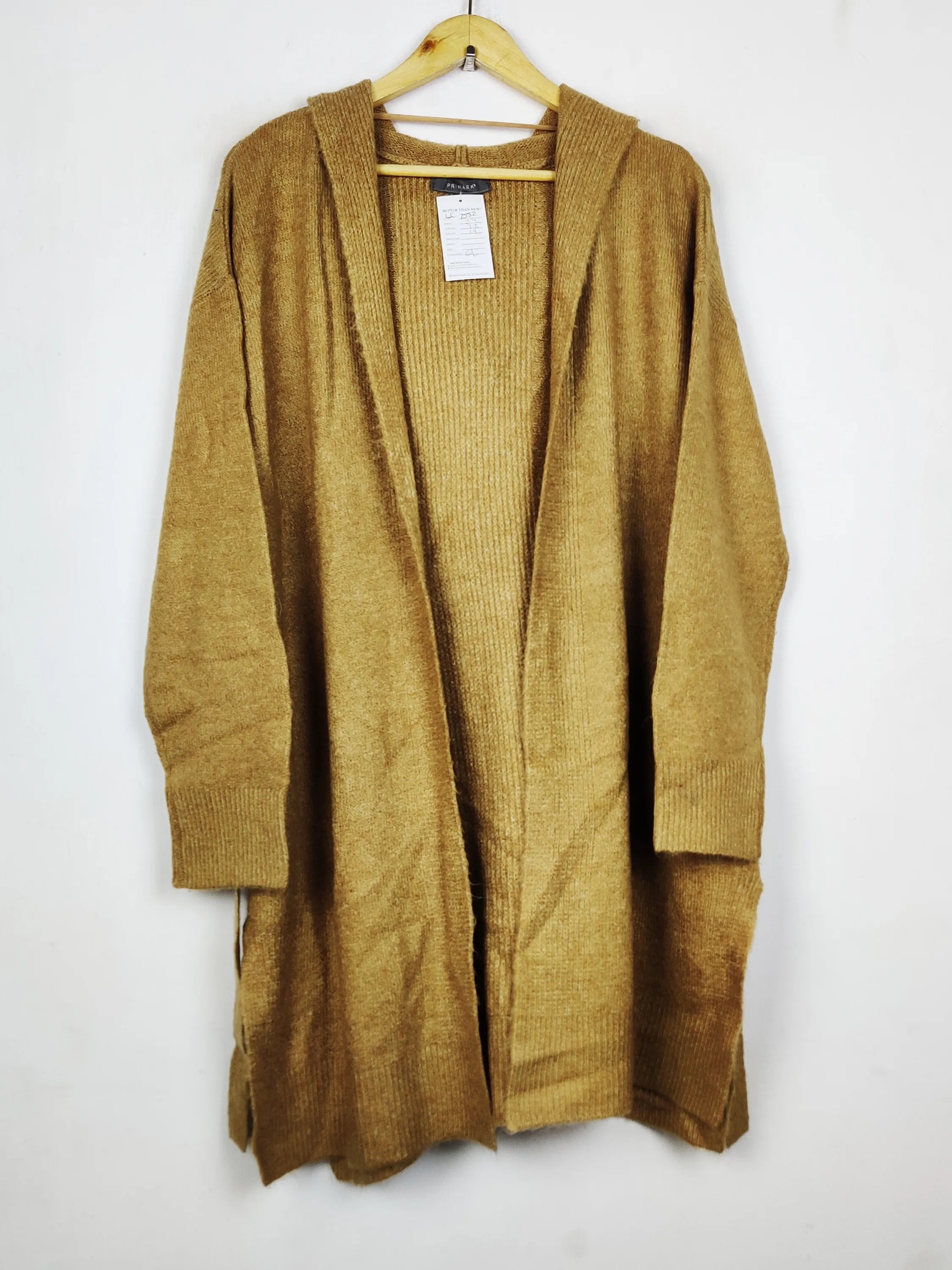 Buy online pre-used pre-loved 100% authentic & Original branded Primark (LC-7552) available in Pakistan. Top international brands avilable.