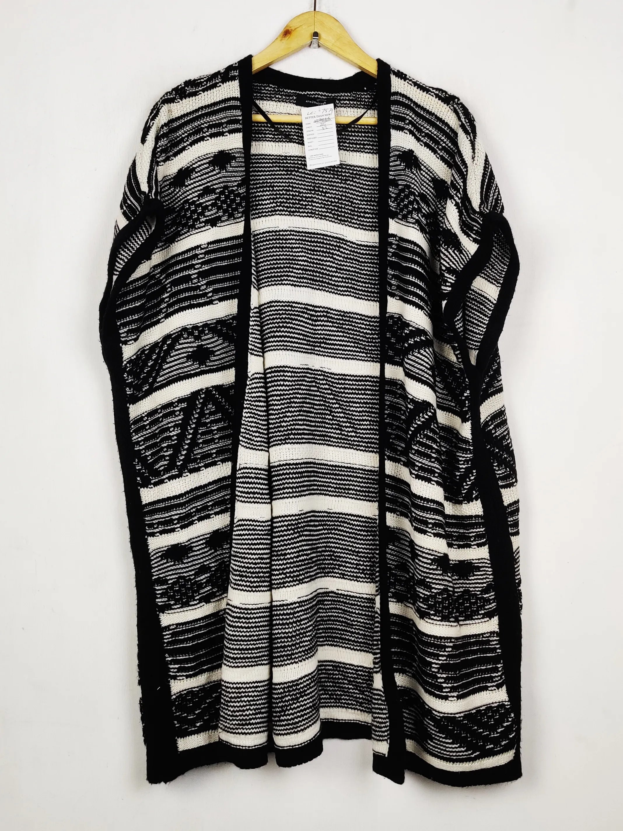 Buy online pre-used pre-loved 100% authentic & Original branded Atmosphere (LC-7579) available in Pakistan. Top international brands avilable.