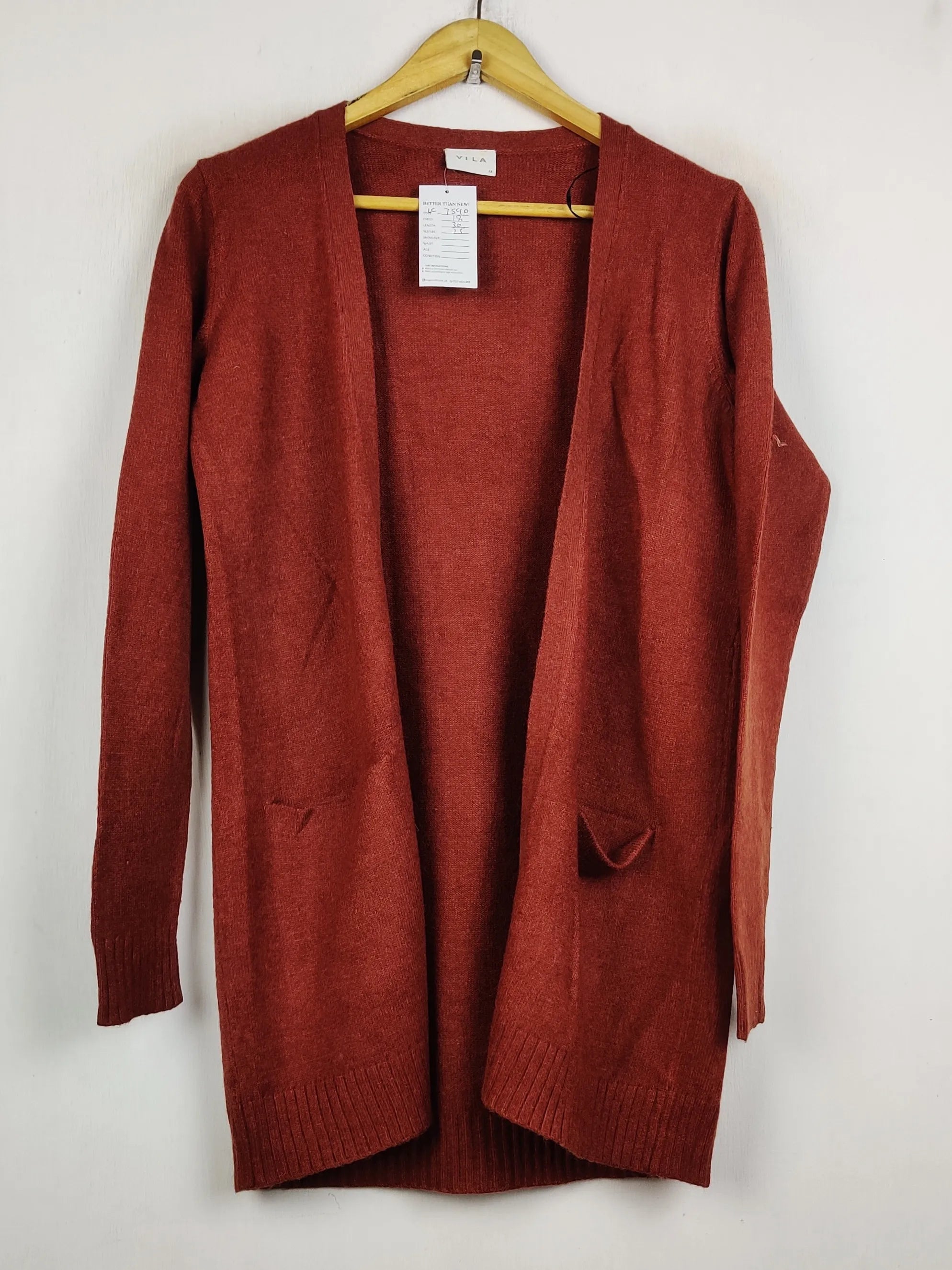 Buy online pre-used pre-loved 100% authentic & Original branded Vila (LC-7590) available in Pakistan. Top international brands avilable.