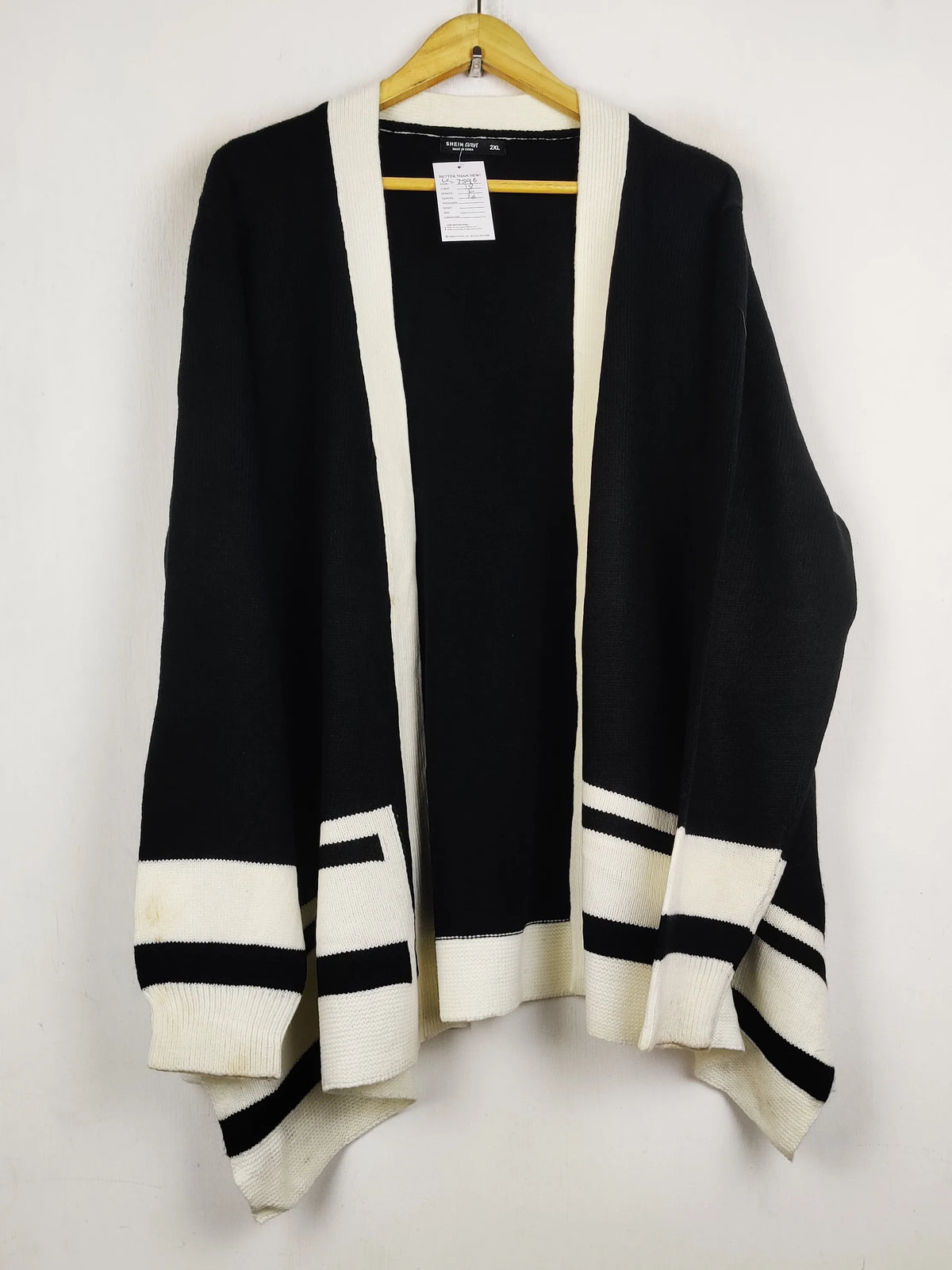 Buy online pre-used pre-loved 100% authentic & Original branded Shein (LC-7596) available in Pakistan. Top international brands avilable.