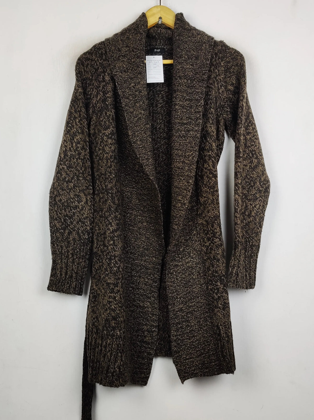 Buy online pre-used pre-loved 100% authentic & Original branded F&F (LC-7613) available in Pakistan. Top international brands avilable.